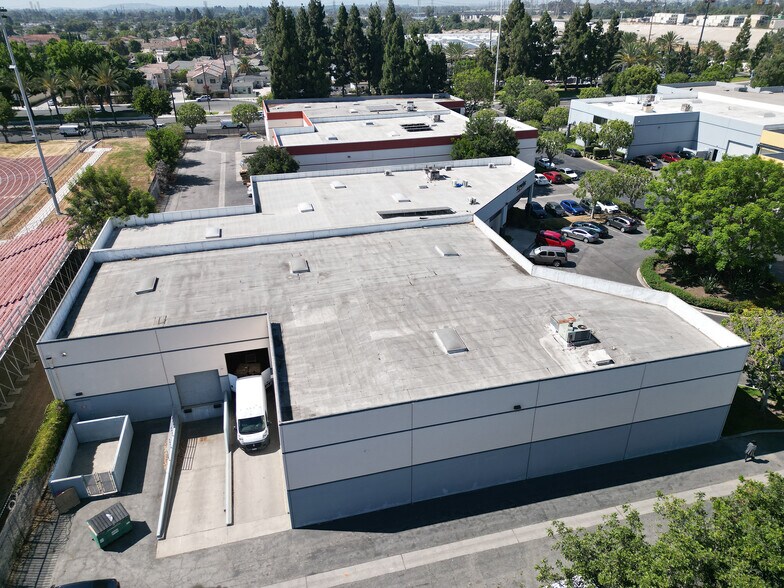 6433 Alondra Blvd, Paramount, CA à vendre - Photo du bâtiment - Image 2 de 11