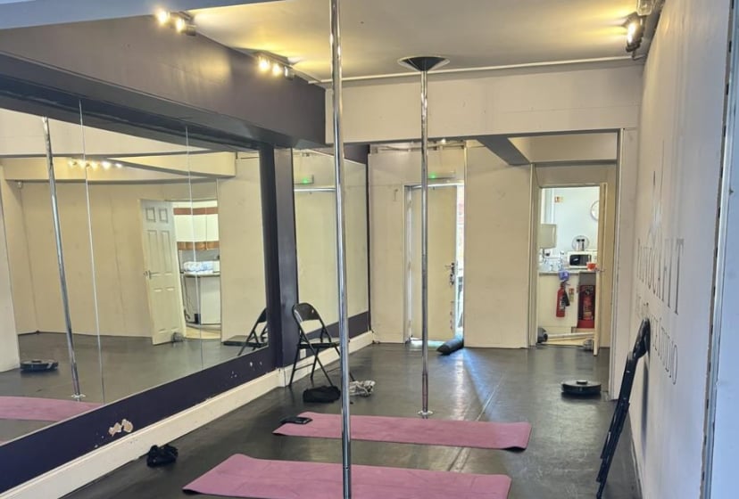 81 Nottingham Rd, Loughborough for sale - Interior Photo - Image 2 of 2