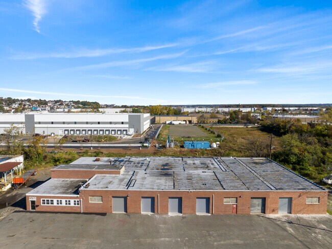 Plus de détails pour 415 14th St, Carlstadt, NJ - Industriel à louer