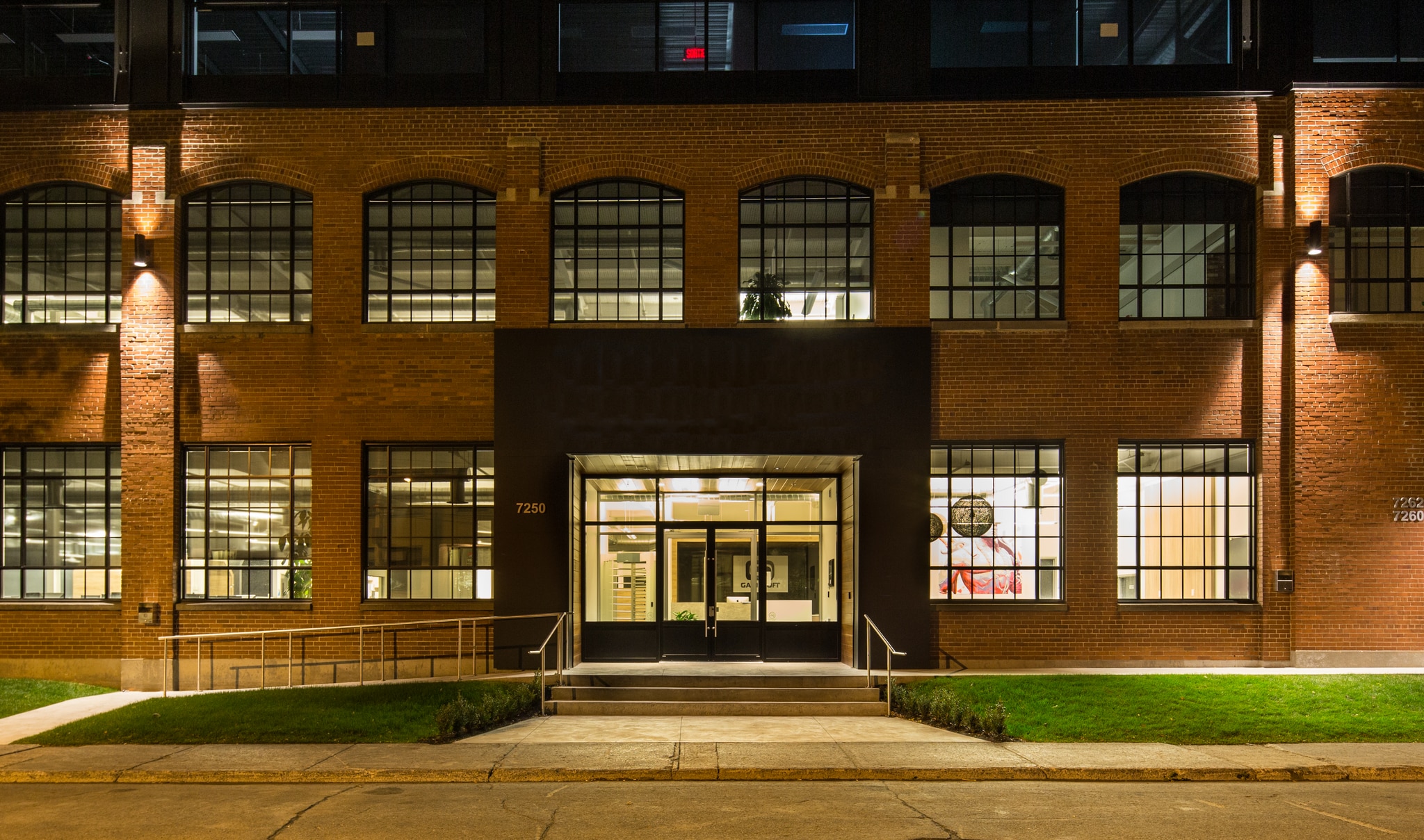 7236-7262 Rue Marconi, Montréal, QC for lease Building Photo- Image 1 of 5