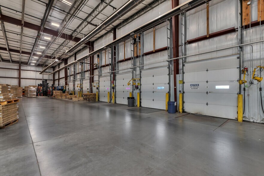 1100 Stearns Dr, Sauk Rapids, MN à vendre - Photo intérieure - Image 3 de 9