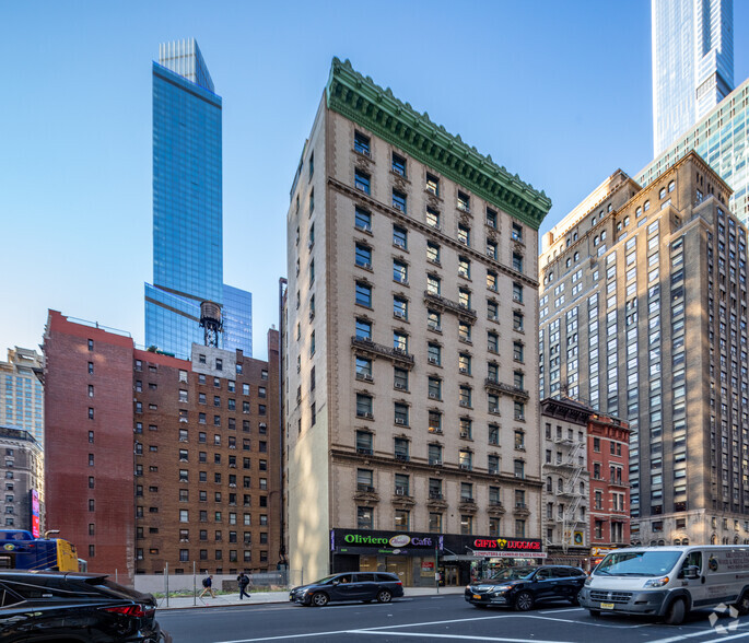 850 Seventh Ave, New York, NY for lease - Building Photo - Image 2 of 4