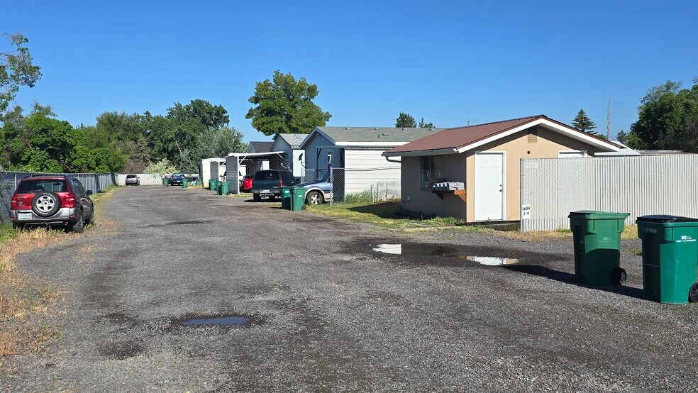 1604 Hope St, Klamath Falls, OR à vendre - Photo du bâtiment - Image 2 de 17