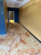 6660 W Cactus Rd, Glendale, AZ for lease Interior Photo- Image 2 of 4