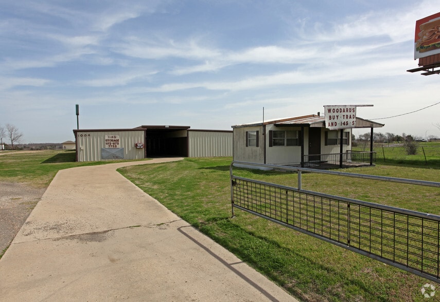 1004 S Interstate Highway 45, Ennis, TX à vendre - Photo du bâtiment - Image 3 de 4