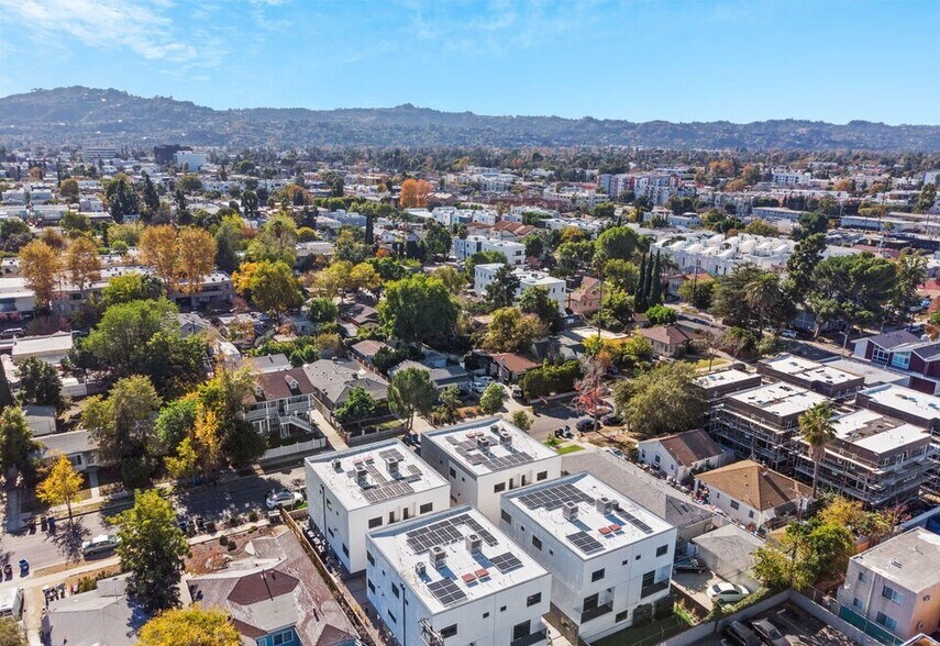 10821 Hartsook St, North Hollywood, CA à vendre - Photo du bâtiment - Image 3 de 34