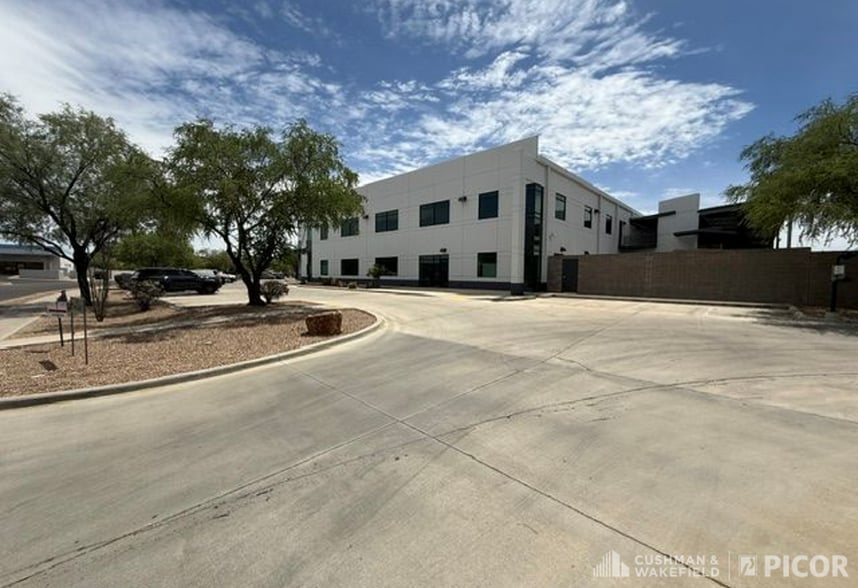 1800 S Research Loop, Tucson, AZ for sale - Building Photo - Image 3 of 9