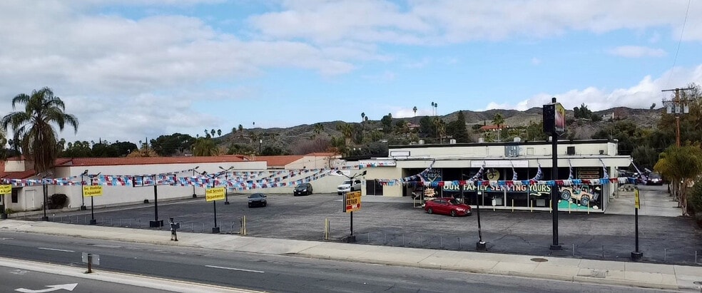 3630 E Florida Ave, Hemet, CA for sale - Primary Photo - Image 1 of 2