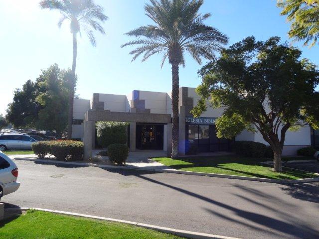 325-375 E Elliot Rd, Chandler, AZ à louer - Photo du bâtiment - Image 2 de 7