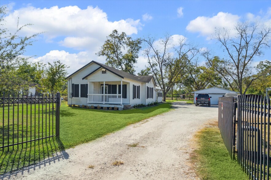 14591 Lillja Rd, Houston, TX for sale - Building Photo - Image 3 of 25