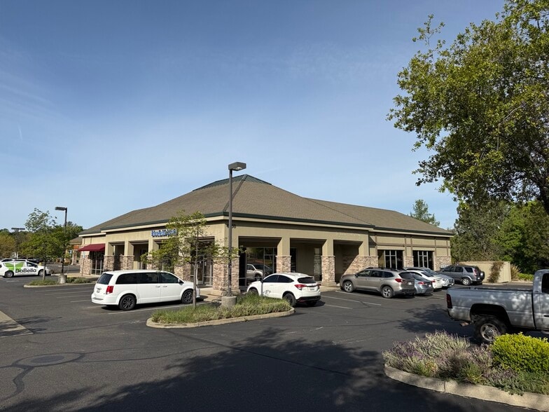 4330 Golden Center Dr, Placerville, CA for lease - Building Photo - Image 2 of 4