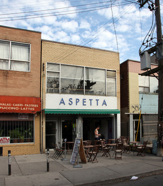 Plus de détails pour 207 Augusta Ave, Toronto, ON - Local commercial à louer