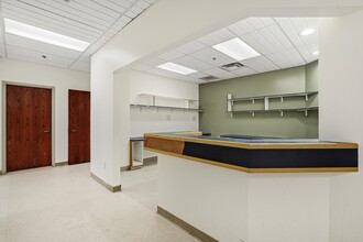 2400 Trawood Dr, El Paso, TX for lease Interior Photo- Image 2 of 13