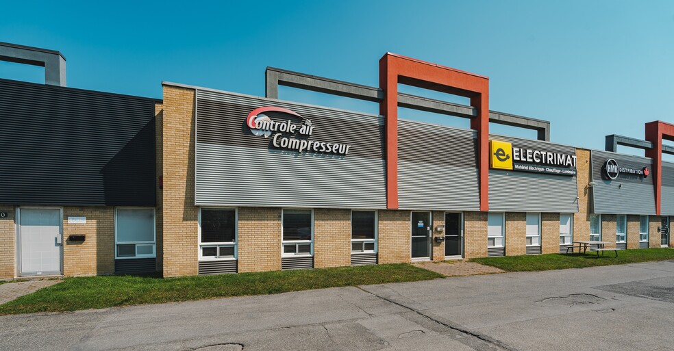 650-840 Boul Du Curé-Boivin, Boisbriand, QC for lease - Building Photo - Image 1 of 3