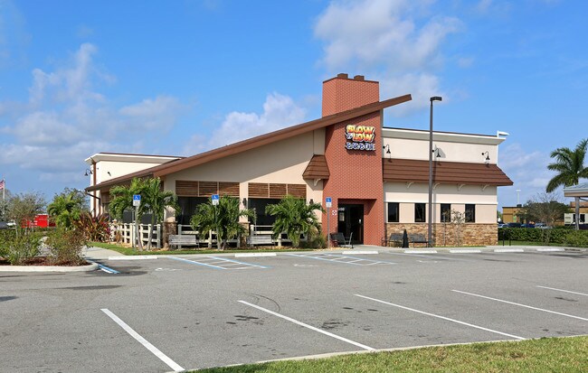 Plus de détails pour 5490 Stadium Pky, Melbourne, FL - Commerce de détail à vendre
