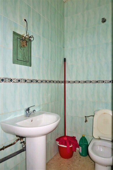 Calle Blas Infante, 63, Brenes, Sevilla à vendre - Photo du bâtiment - Image 2 de 18