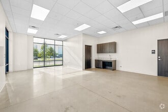 19150 Marketplace Ave, Kyle, TX for lease Interior Photo- Image 1 of 6