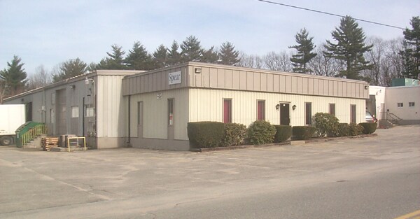 70-74 Powers Street, Milford NH portefeuille de 3 propriétés à vendre sur LoopNet.ca - Photo principale - Image 2 de 56