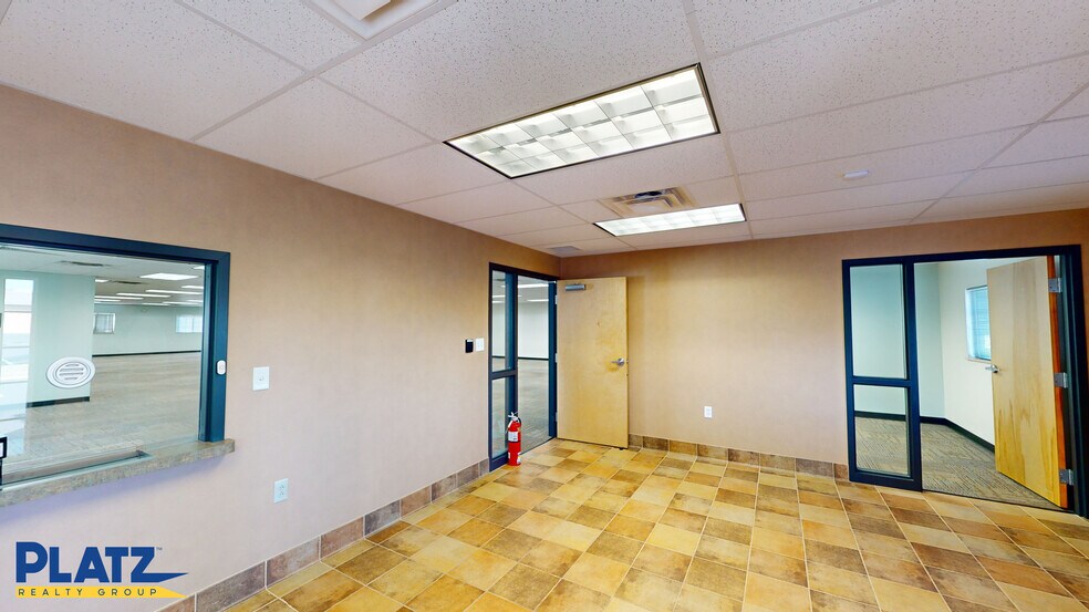 120 Westchester Dr, Youngstown, OH à vendre - Photo du bâtiment - Image 3 de 7