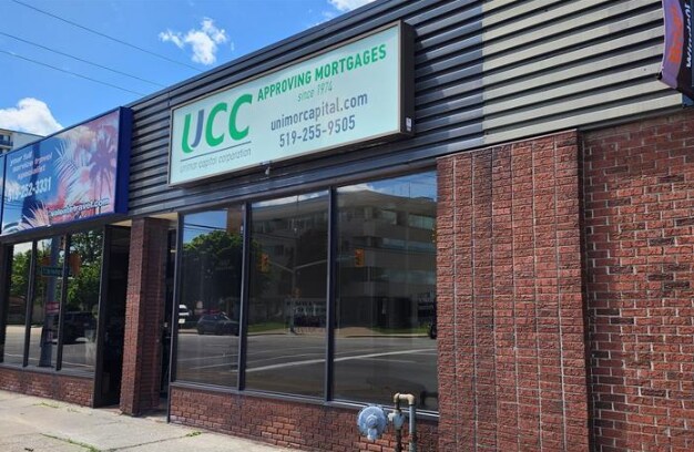 Plus de détails pour 1487-1499 Ouellette Av, Windsor, ON - Commerce de détail à louer