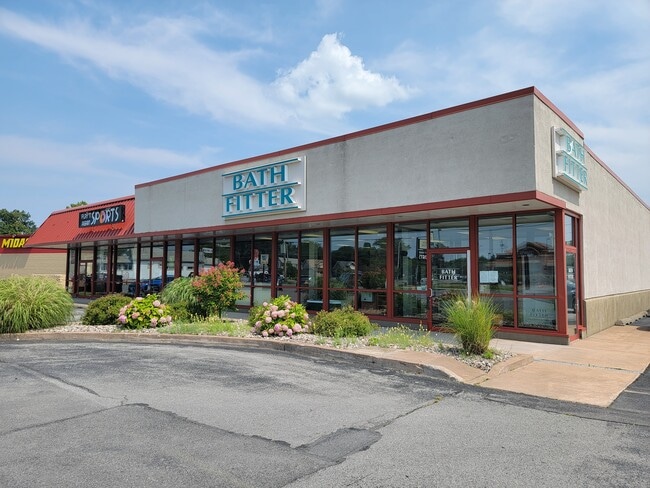 More details for 3910 Brewerton Rd, North Syracuse, NY - Retail for Sale