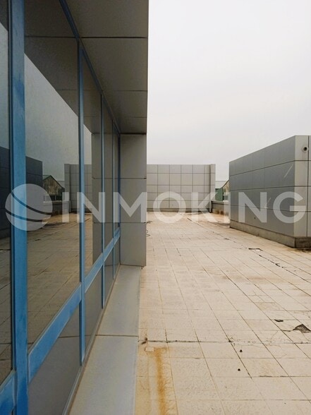 Retail in Collado Villalba, Madrid for lease - Building Photo - Image 2 of 4