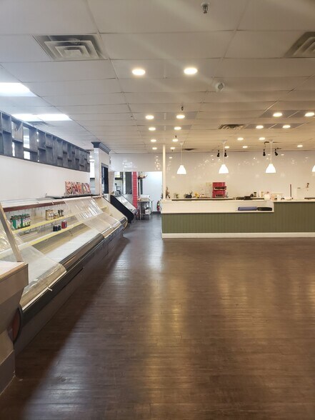 130-142 Oakland Ave, Closter, NJ à louer - Photo intérieure - Image 3 de 9