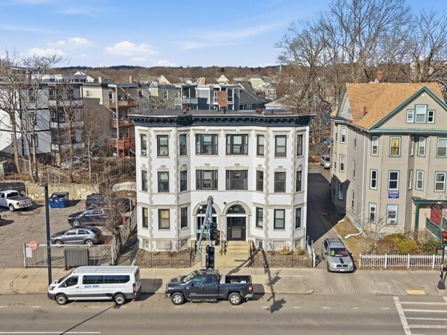 971-973 Blue Hill Ave, Boston, MA à vendre Photo principale- Image 1 de 10