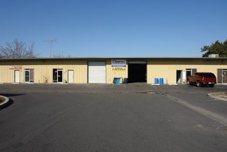 Plus de détails pour 800-806 E Douglas Ave, Visalia, CA - Industriel à louer