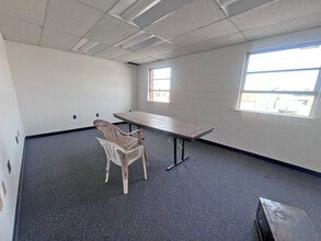 4990 Frolich Ln, Hyattsville, MD for lease Interior Photo- Image 1 of 3