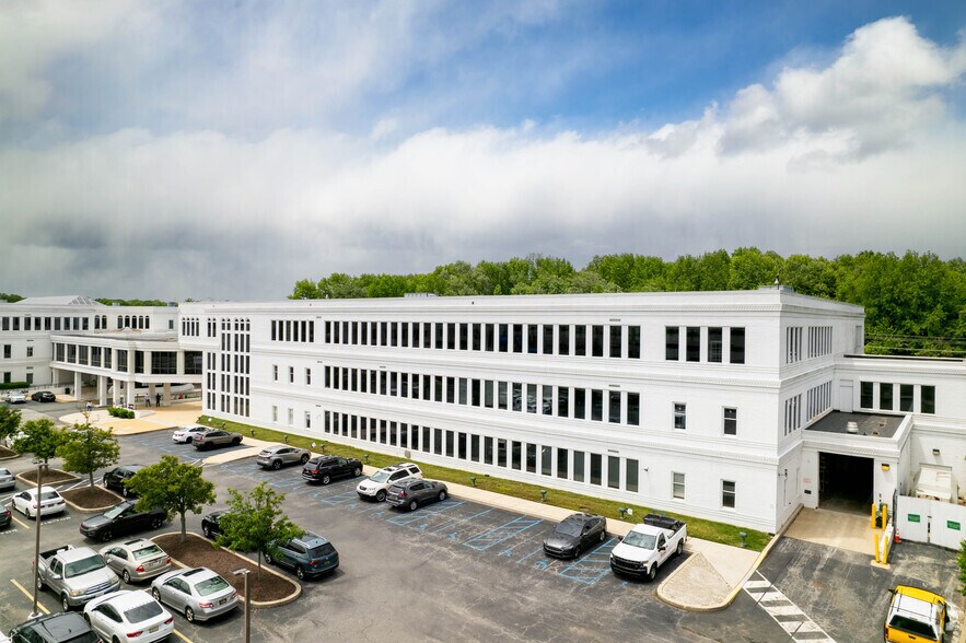 800 Prides Crossing, Newark, DE à louer - Photo du bâtiment - Image 2 de 12