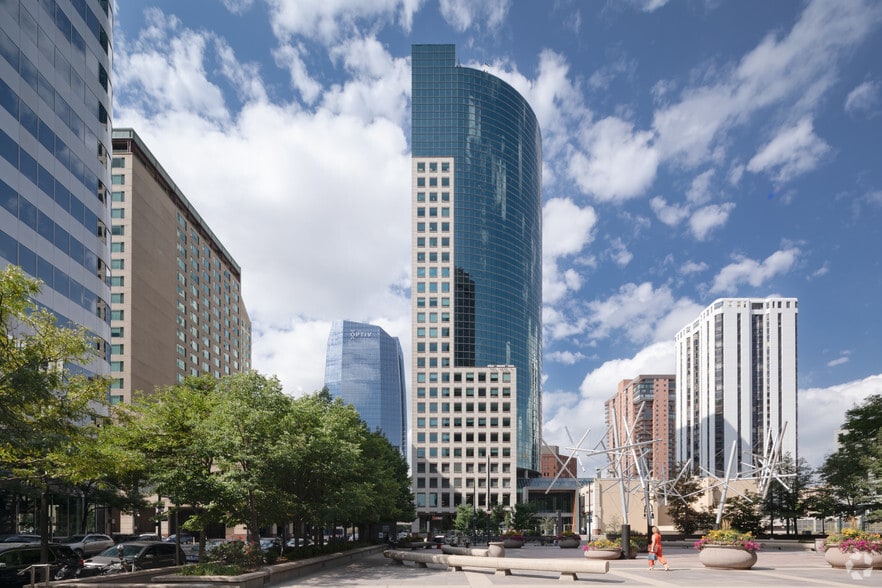 1200 17th St, Denver, CO for lease - Building Photo - Image 3 of 39