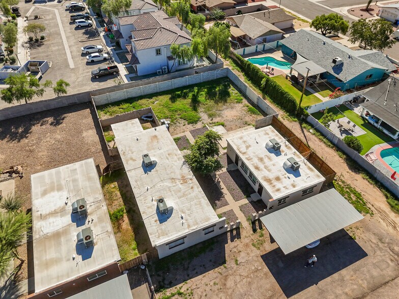 1925 W Village Dr, Phoenix, AZ à vendre - Photo du bâtiment - Image 3 de 47
