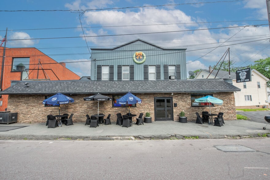 932 Wyoming Ave, Scranton, PA à vendre - Photo du bâtiment - Image 1 de 23