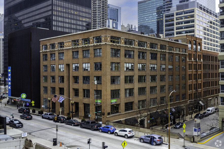 420 N Wabash Ave, Chicago, IL à louer - Photo du bâtiment - Image 1 de 5