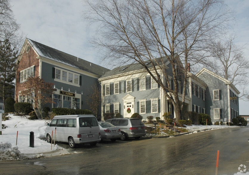 10 Maple St, Middleton, MA for lease - Building Photo - Image 3 of 35