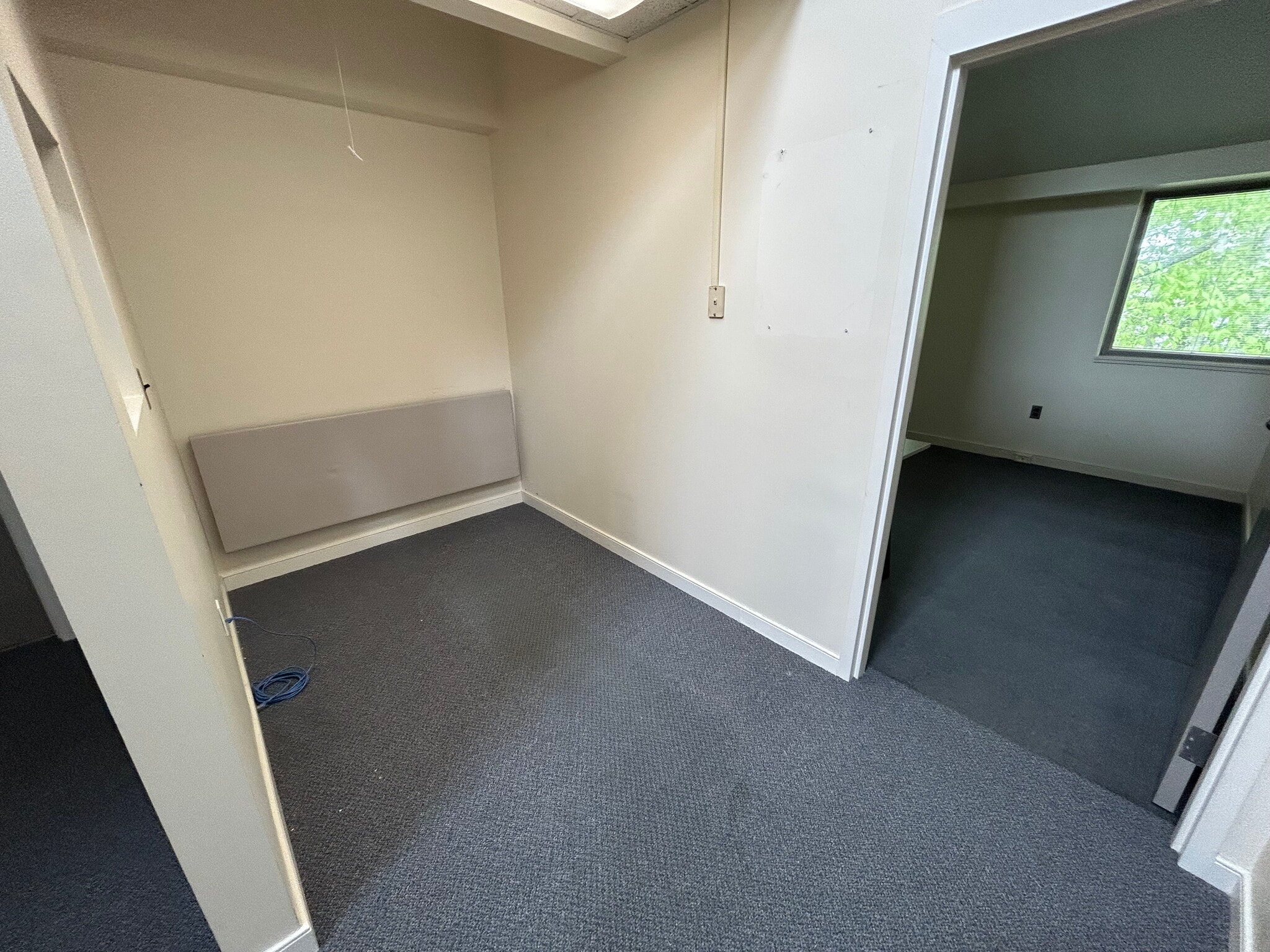 4 Union Park, Topsham, ME for lease Interior Photo- Image 1 of 15