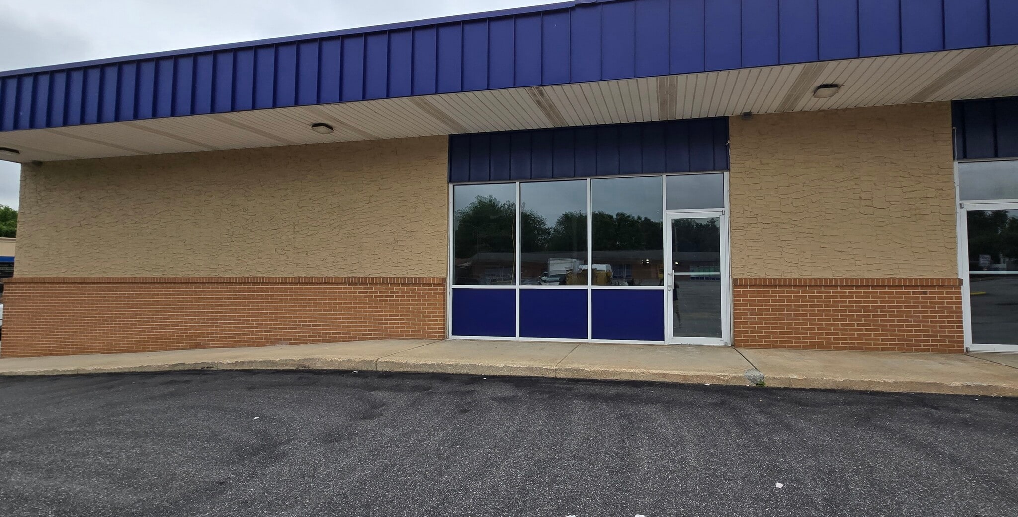 2703-2713 Philadelphia Pike, Claymont, DE à louer Photo du bâtiment- Image 1 de 4