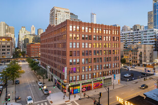 325 W Huron St, Chicago IL - Loft