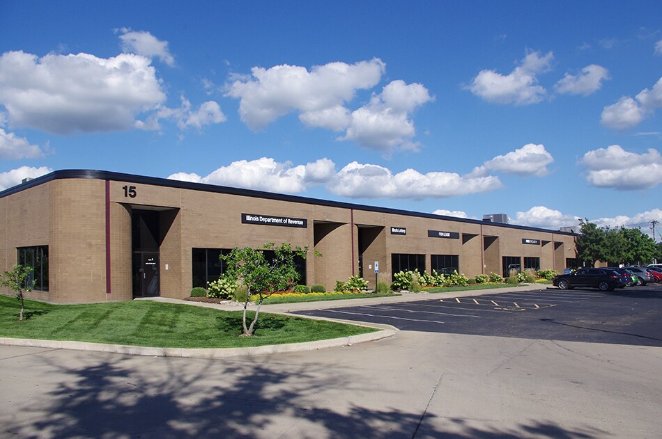 15 Executive Dr, Fairview Heights, IL à louer Photo du bâtiment- Image 1 de 6