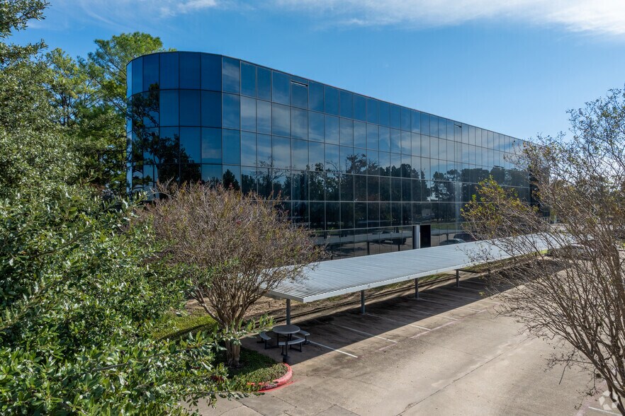 15425 North Fwy, Houston, TX à louer - Photo du bâtiment - Image 3 de 18