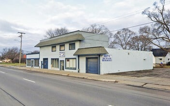 13417 E 8 Mile Rd, Warren, MI for sale Interior Photo- Image 2 of 12