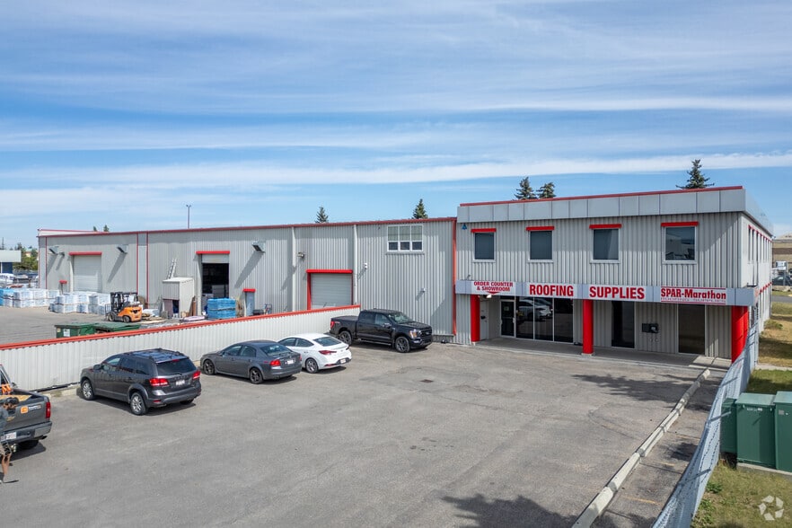 2780 24 Ave NE, Calgary, AB for sale - Primary Photo - Image 1 of 1