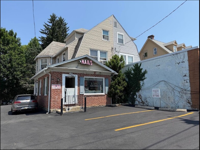 135 Montgomery Ave, Bala Cynwyd, PA for sale - Building Photo - Image 1 of 5