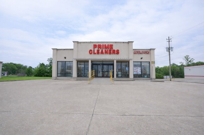 Plus de détails pour 7250 Antoine Dr, Houston, TX - Commerce de détail à vendre