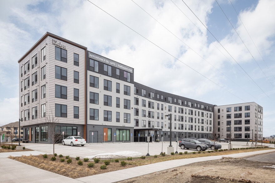 700 American Blvd W, Bloomington, MN for lease - Primary Photo - Image 1 of 50