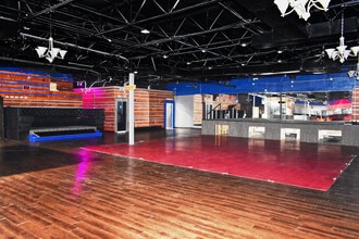 9700-9950 Fondren Rd, Houston, TX for lease Interior Photo- Image 2 of 8