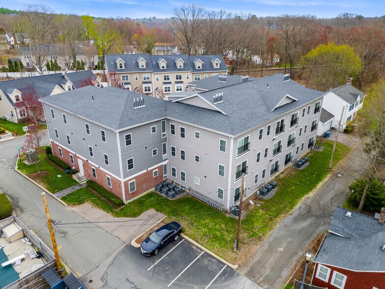 40 Ames Ave, Canton, MA à vendre - Photo du bâtiment - Image 3 de 9