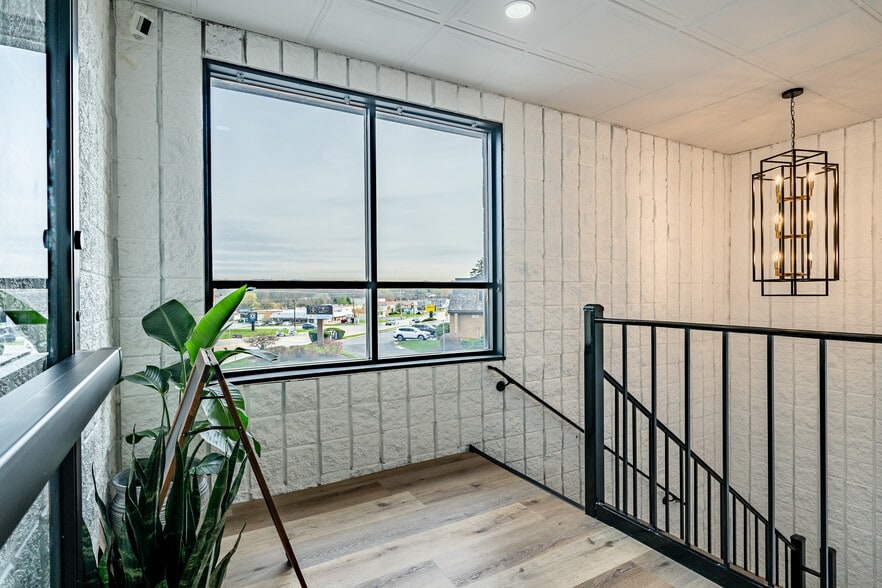 1244 West Chester Pike, West Chester, PA for lease - Lobby - Image 2 of 19