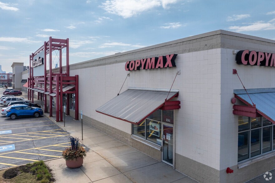 1829 W Fullerton Ave, Chicago, IL for sale - Primary Photo - Image 1 of 5